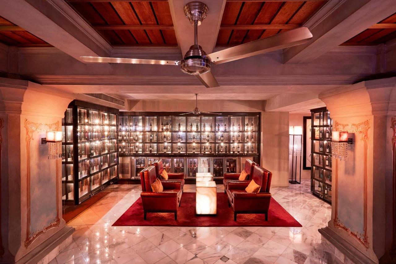 The Westin Kuala Lumpur Hotell Eksteriør bilde The Library at The Oberoi, Mumbai