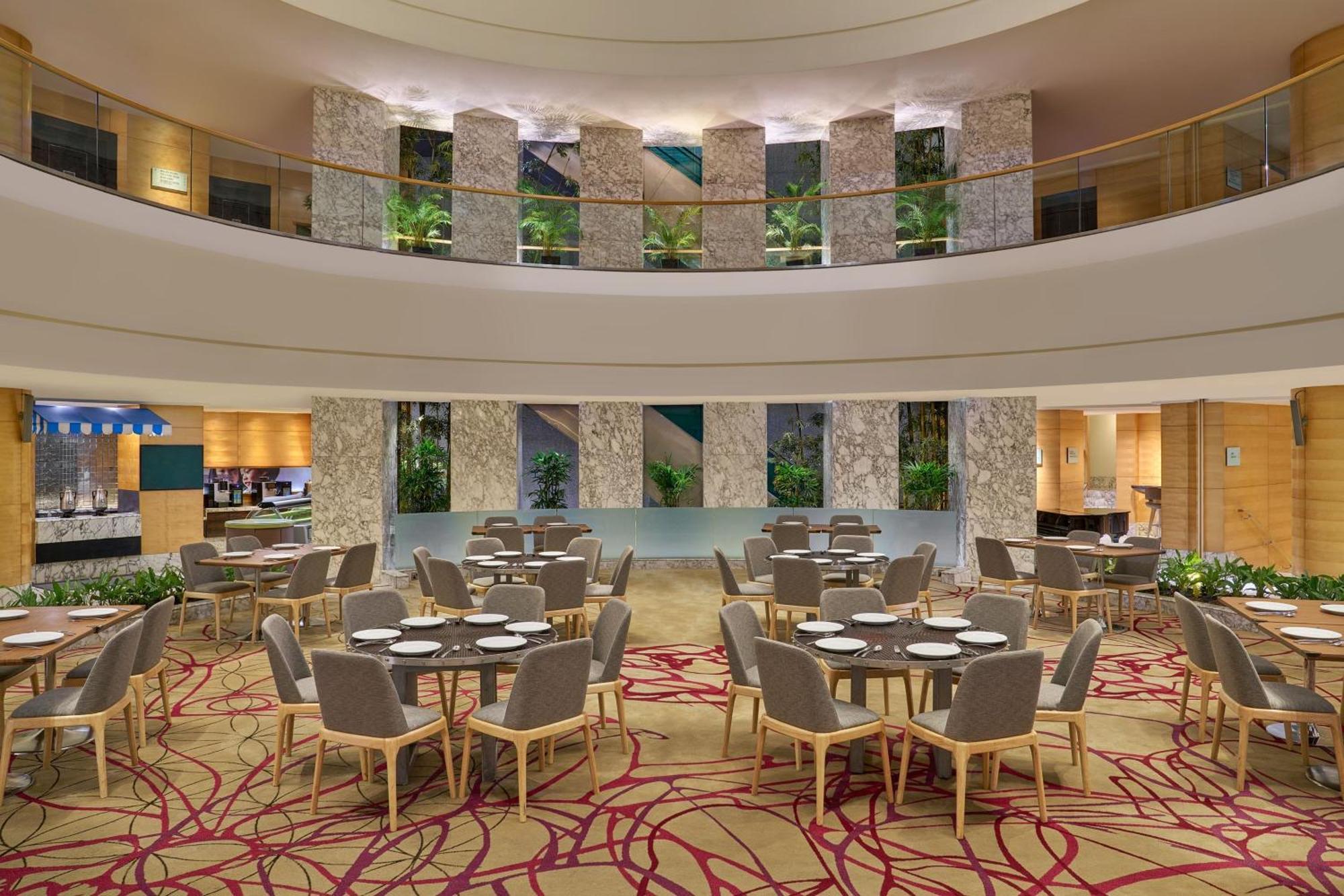 The Westin Kuala Lumpur Hotell Eksteriør bilde The Club Lounge at the Marina Bay Sands